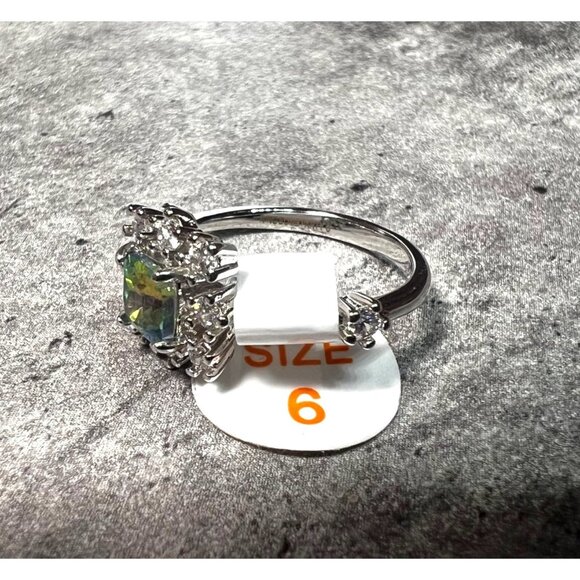 Ring Bomb Party Ring, size 6, NWOT, Iridescent gemstone, silver color band - Picture 5 of 5